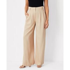 Ann Taylor 8P 8 The Petite Pleated Wide Leg Pant in Baguette Relaxed Fit Stretch